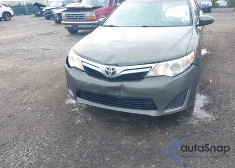 2012 Toyota Camry Le z USA, uszkodzony, nr VIN 4T1BF1FK4CU602270